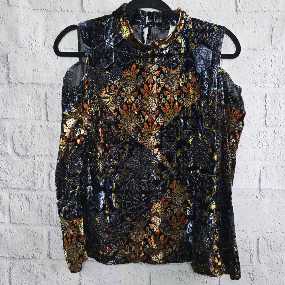 The Pyramid Collection Unique Patterned Off The S… - image 3